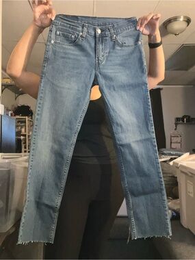 Woman’s 511 Levi’s Jeans